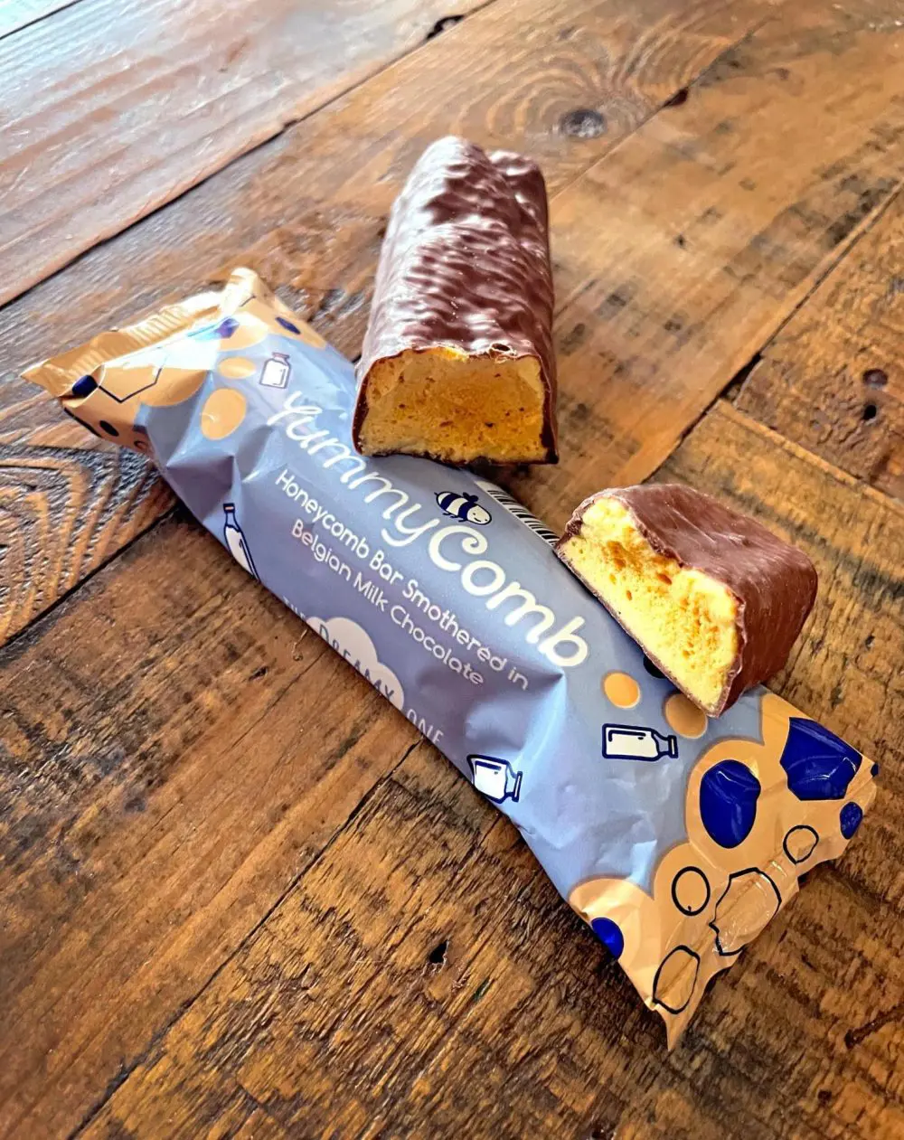 Belgian Milk Chocolate Bar smothered over golden crunchy Honeycomb