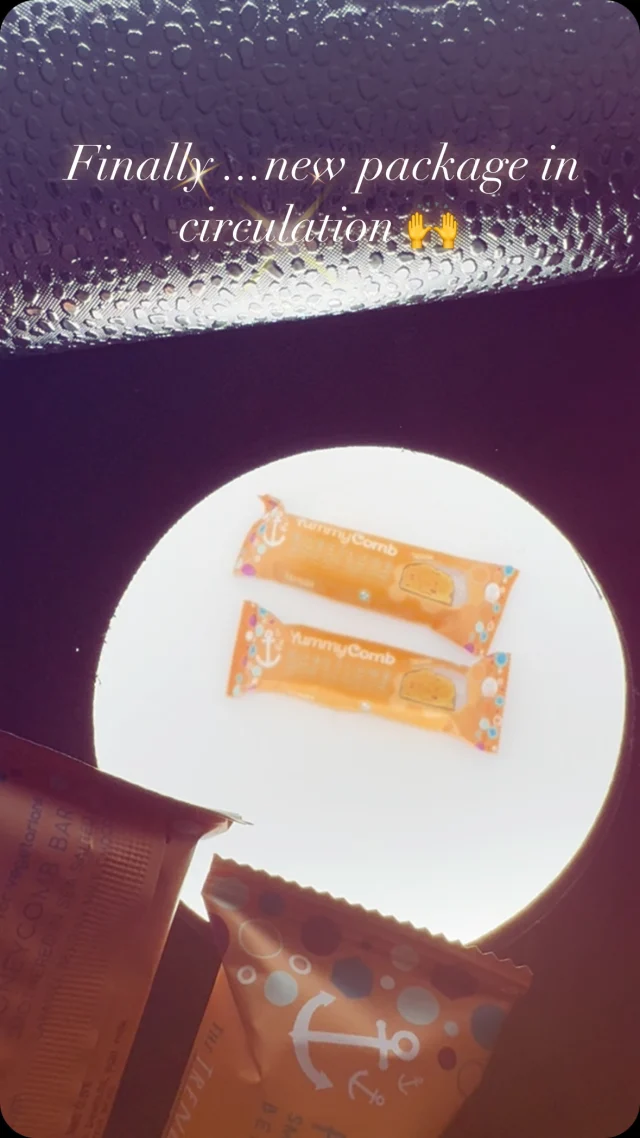 Soooo good to get pics of the sunshine bars in their new coats! Amazing to see them out on the shelves too! 🙌 Anything new is such a long process but worth the wait. 🫶🤩#yummyfood #honeycomb #supportsmallbusiness #yummyinmytummy #yummycomb #chocolatelovers #newlook #newlook❤️ #businessetobusiness #businessgoals #patienceisavirtue #saltedcaramel #baking #bakingwithlove❤️ #glutenfree #glutenfreerecipes #glutenfreeliving #sustainability #sustainable #fieldtoforkuk